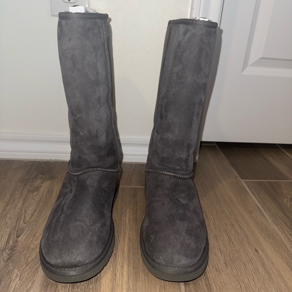 Gray Uggs